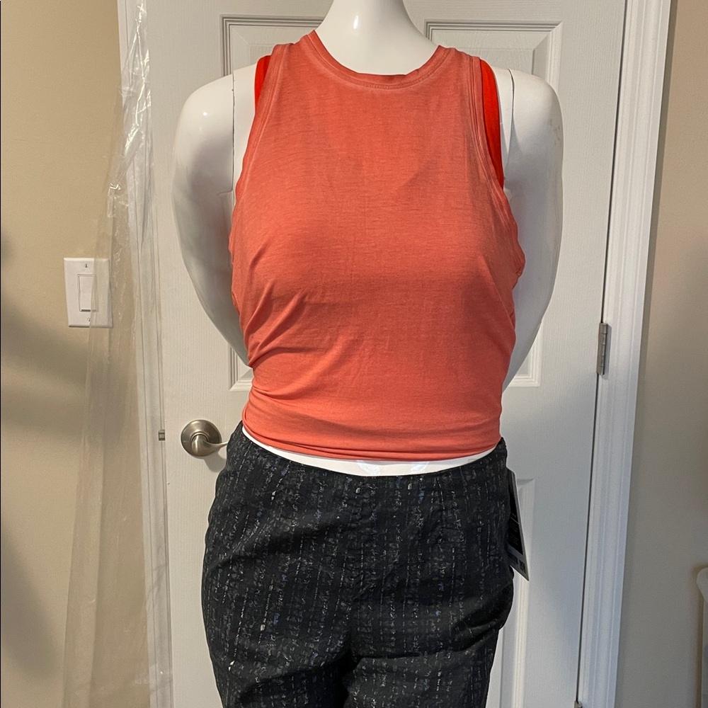 LULELEMON ALL TIED UP TANK SIZE 4 NWT
Rustic coral - Picture 1 of 10